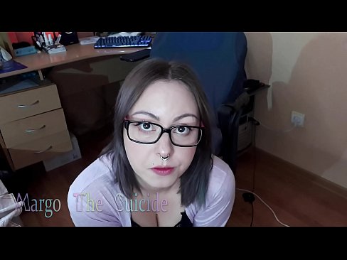 ❤️ Sexy meisje met bril zuigt Dildo diep op camera Sex video at us nl.kutjeporno.ru ﹏