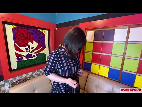 ❤️ Japanse cutie met grote tieten masturbeert met sexspeeltjes en heeft een orgasme. Ze vertelt in een interview over haar neukervaring. Enorme tieten en harig kutje die luid kreunen. Osakaporn Sex video at us nl.kutjeporno.ru ﹏